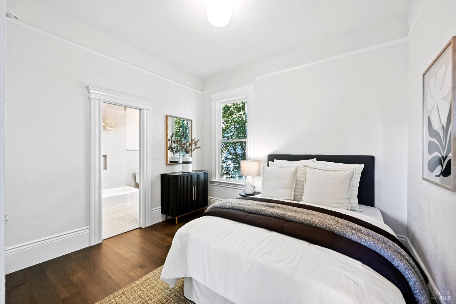 Detail Gallery Image 35 of 66 For 15 8th St, Petaluma,  CA 94952 - 3 Beds | 2/1 Baths