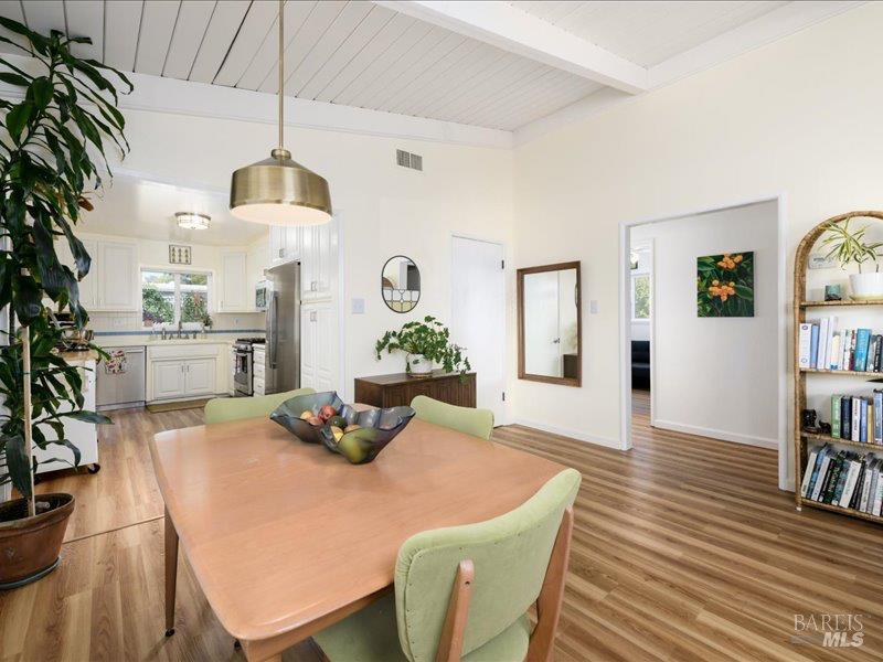 Detail Gallery Image 8 of 30 For 2348 Eva St, Napa,  CA 94559 - 3 Beds | 2 Baths