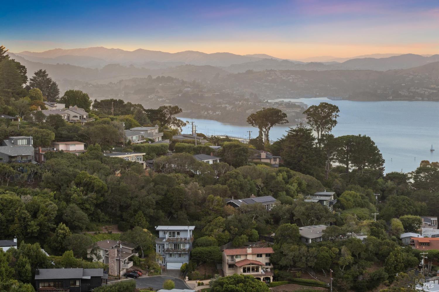 Detail Gallery Image 66 of 72 For 260 Spencer Ave, Sausalito,  CA 94965 - 5 Beds | 5 Baths