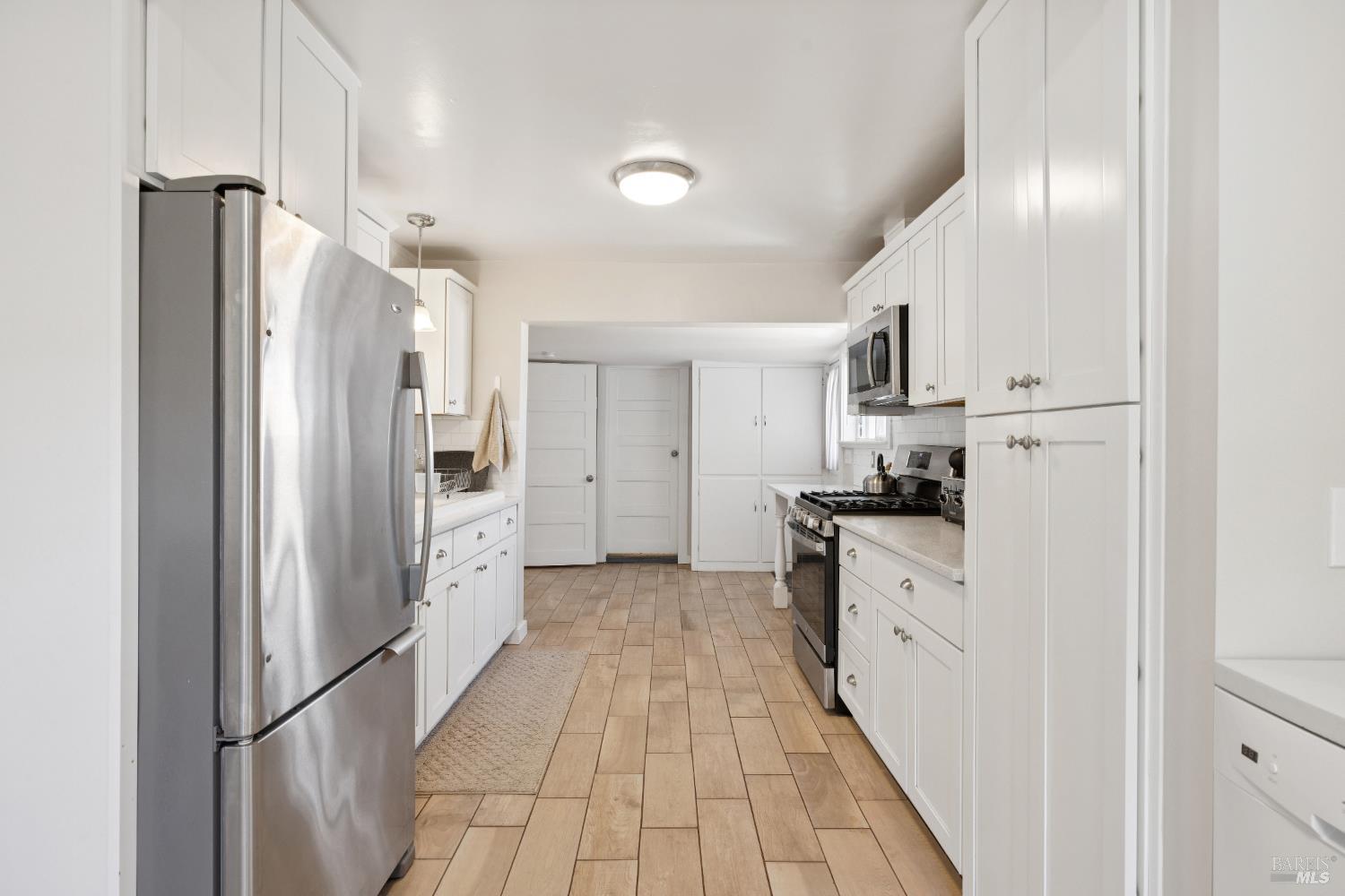 Detail Gallery Image 14 of 29 For 609 Brown St, Santa Rosa,  CA 95404 - 2 Beds | 1 Baths