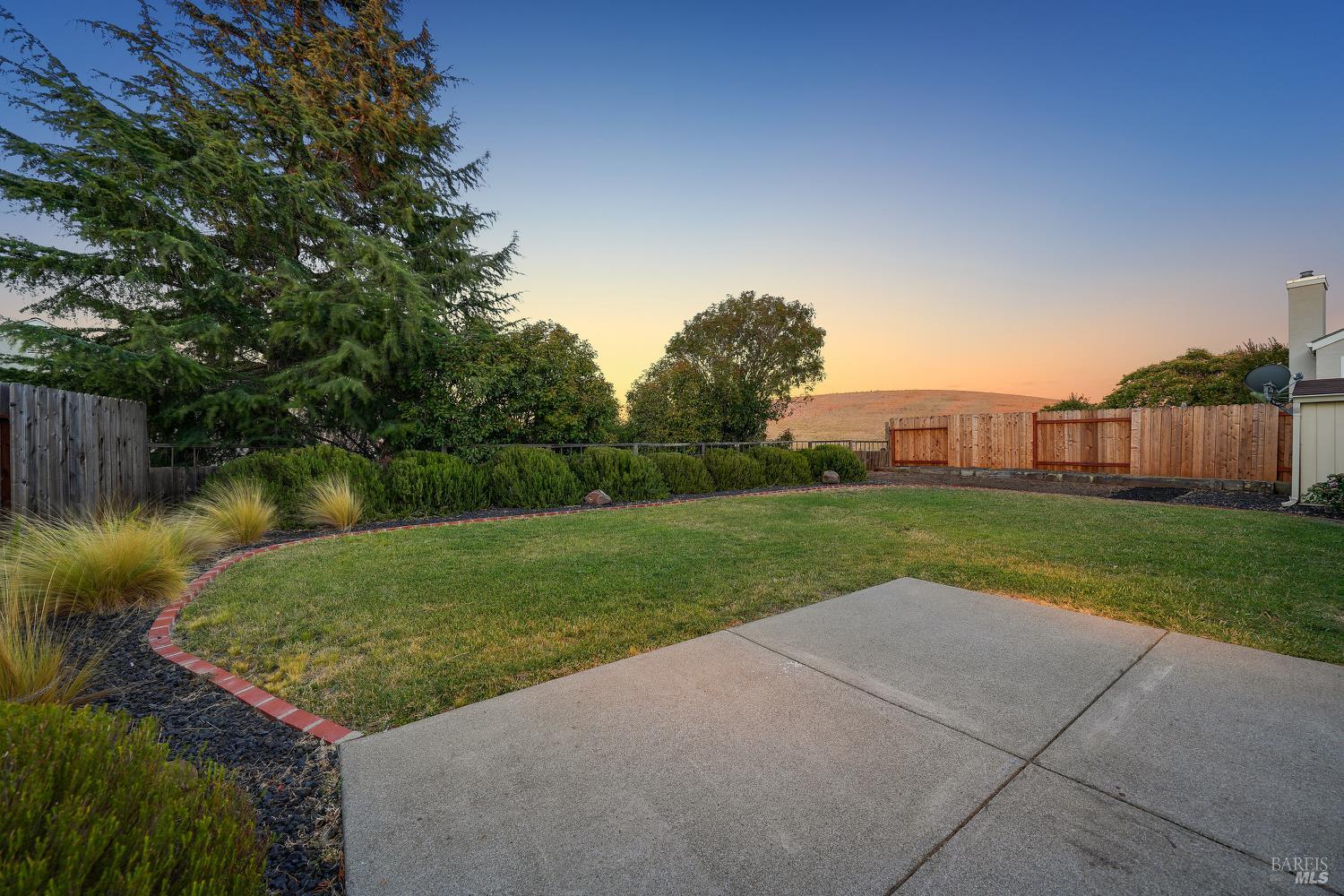 Detail Gallery Image 44 of 61 For 789 Barton Way, Benicia,  CA 94510 - 3 Beds | 2 Baths