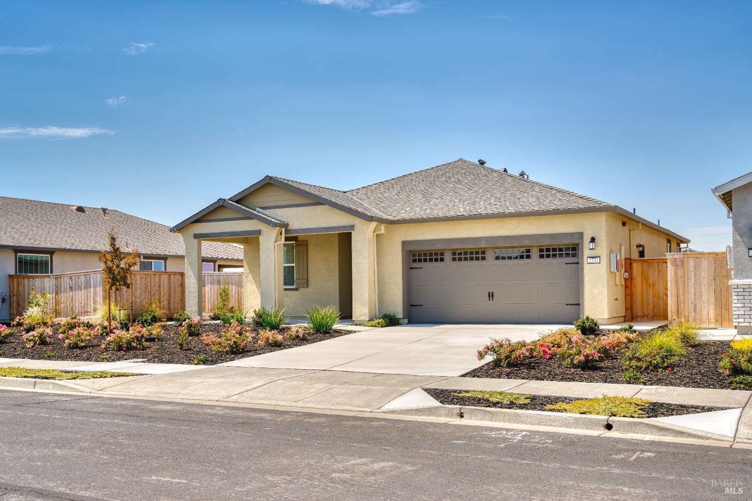 Detail Gallery Image 2 of 31 For 2231 Espana Ln, Rio Vista,  CA 94571 - 2 Beds | 2 Baths