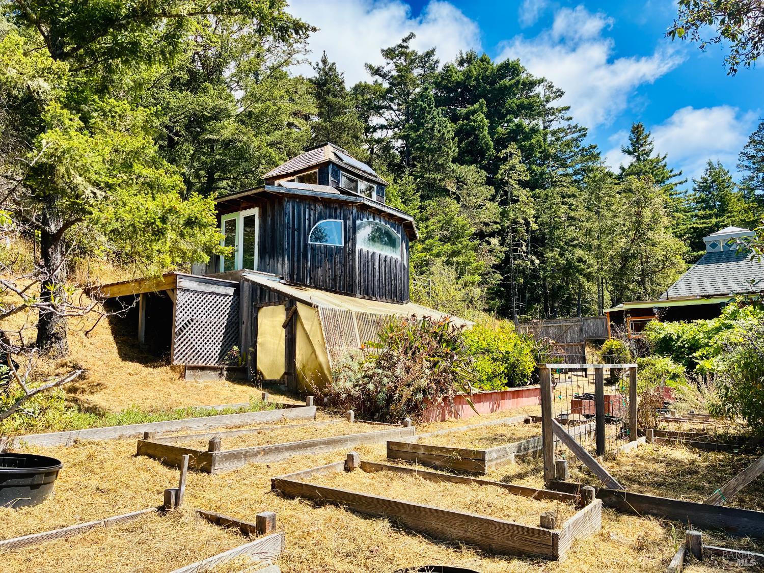 Detail Gallery Image 30 of 49 For 44990 Bill Owens Rd, Point Arena,  CA 95468 - 3 Beds | 1 Baths