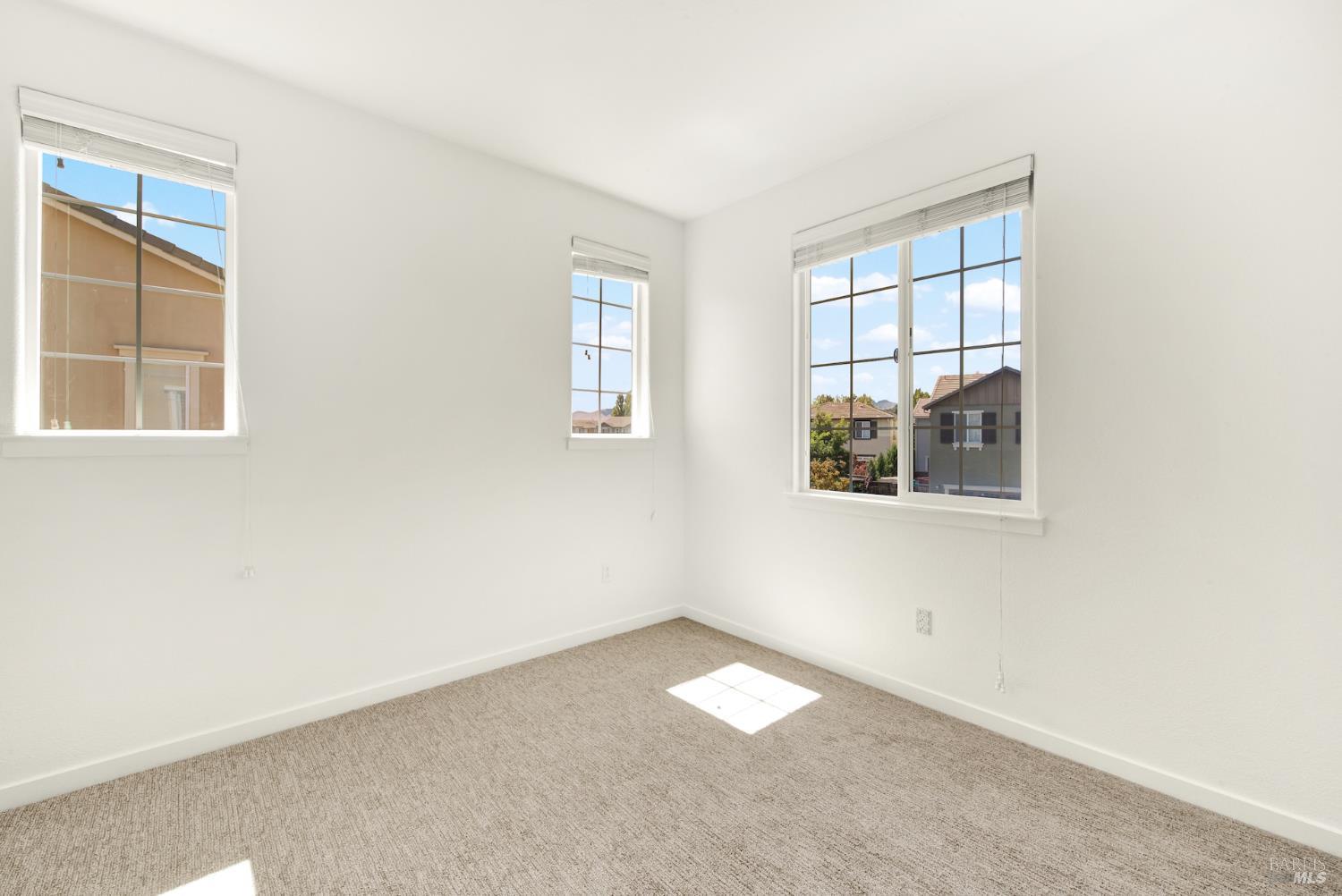 Detail Gallery Image 51 of 71 For 399 Allegany Ct, Fairfield,  CA 94534 - 3 Beds | 2/1 Baths