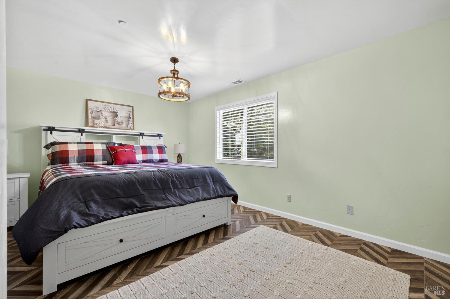 Detail Gallery Image 15 of 26 For 16799 Center Way, Guerneville,  CA 95446 - 5 Beds | 2 Baths