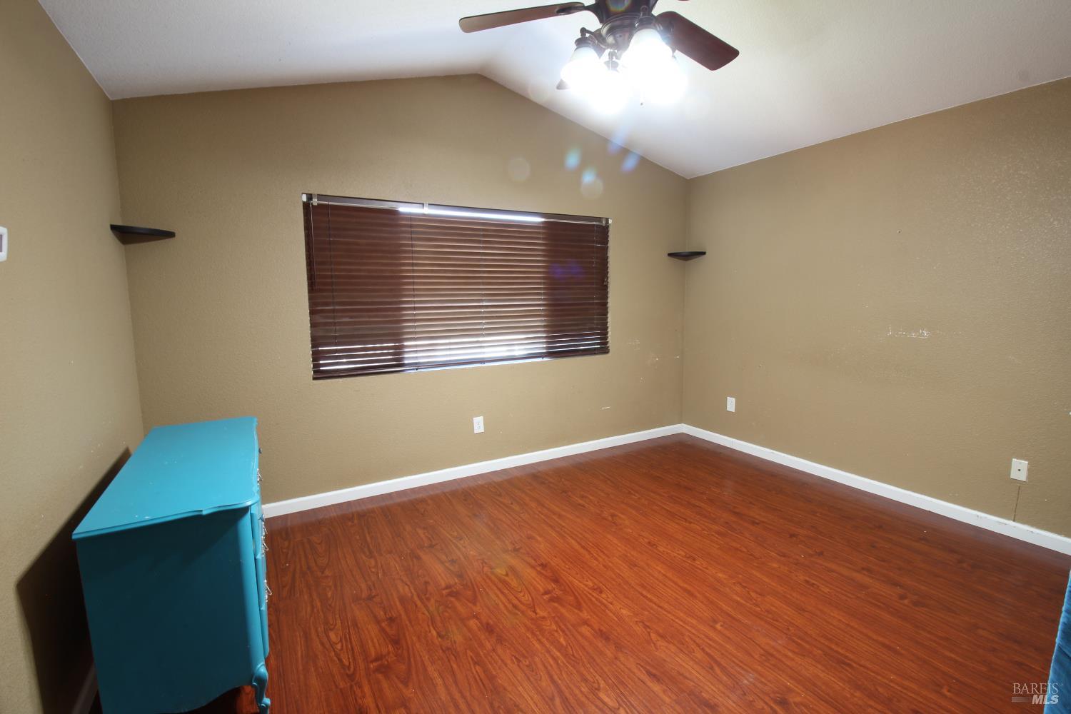 Detail Gallery Image 14 of 26 For 513 De Flores Cir, Rio Vista,  CA 94571 - 4 Beds | 2/1 Baths
