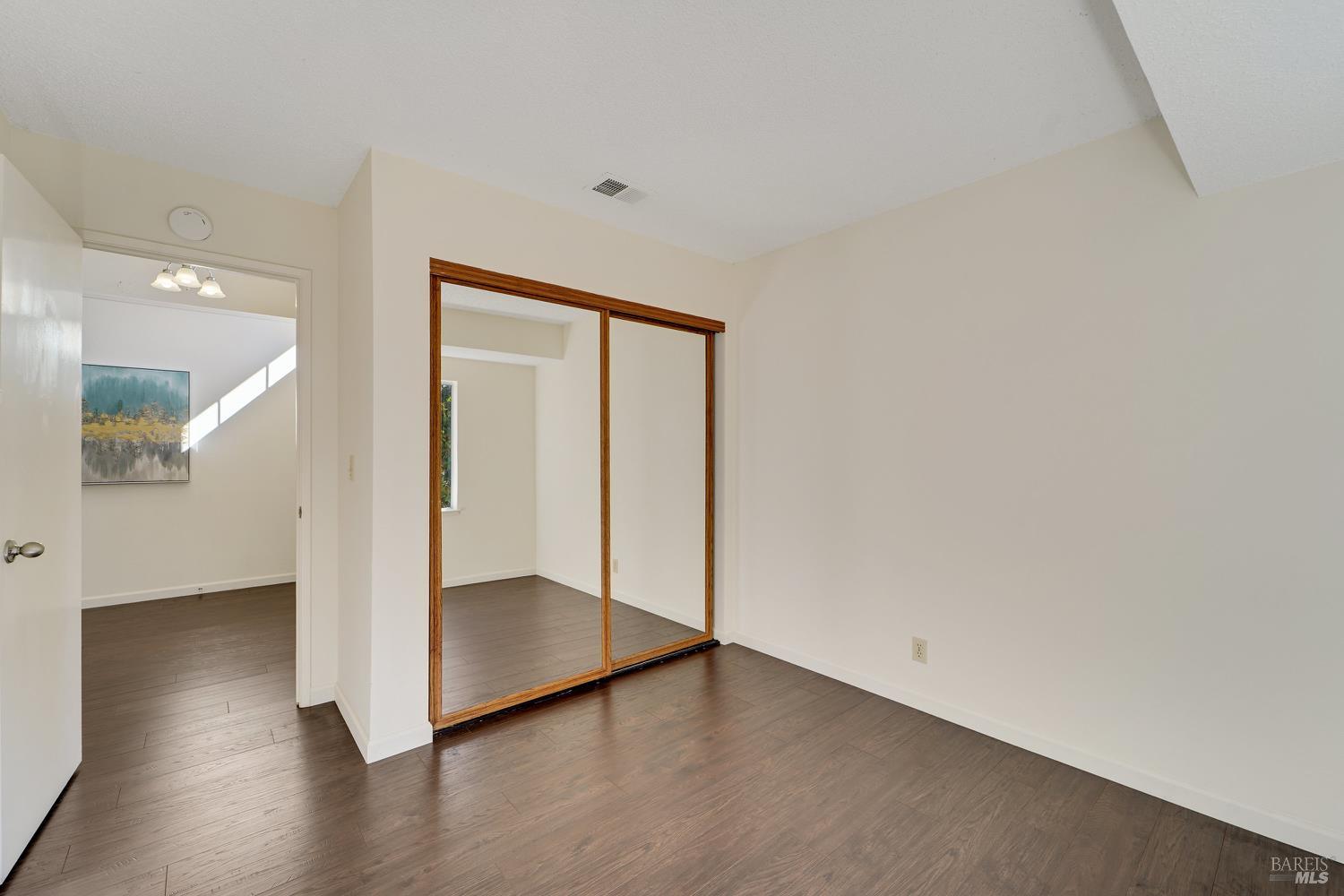 Detail Gallery Image 24 of 61 For 789 Barton Way, Benicia,  CA 94510 - 3 Beds | 2 Baths