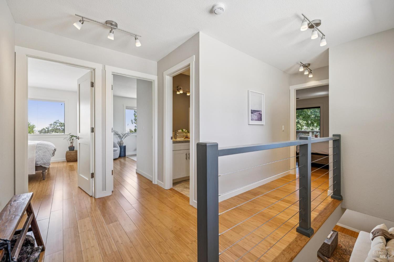 Detail Gallery Image 20 of 42 For 2 Columbine Ln, Novato,  CA 94947 - 3 Beds | 2/1 Baths