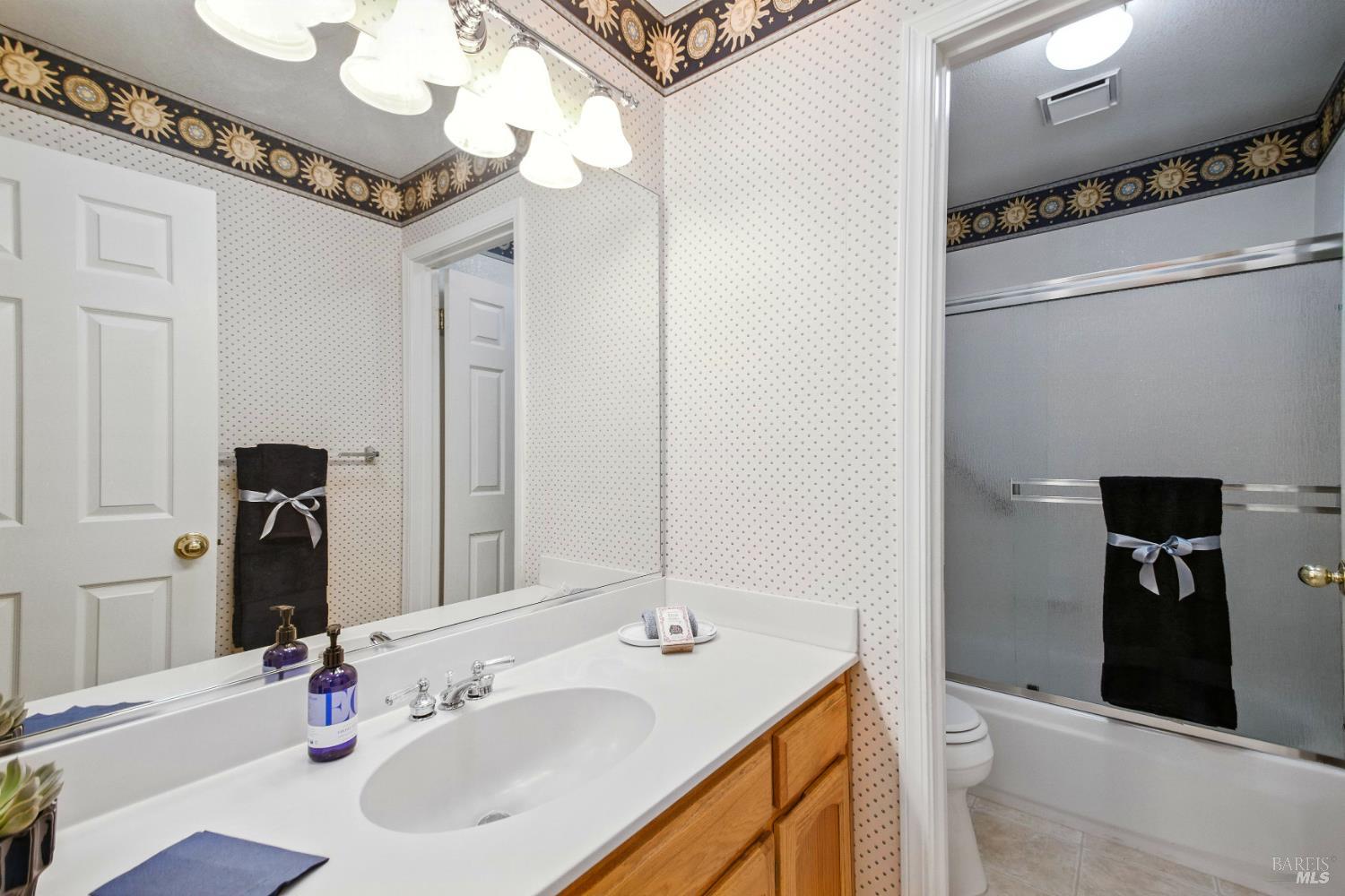 Detail Gallery Image 20 of 32 For 1761 Kerry Ln, Santa Rosa,  CA 95403 - 4 Beds | 2 Baths