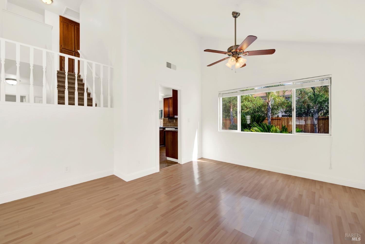 Detail Gallery Image 20 of 99 For 218 Donegal Ct, Vacaville,  CA 95688 - 4 Beds | 2/1 Baths