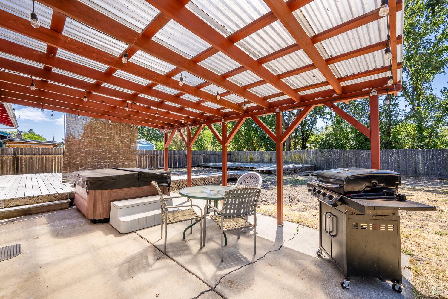 Detail Gallery Image 15 of 21 For 1130 Tapadera Dr, Santa Rosa,  CA 95407 - 3 Beds | 2 Baths