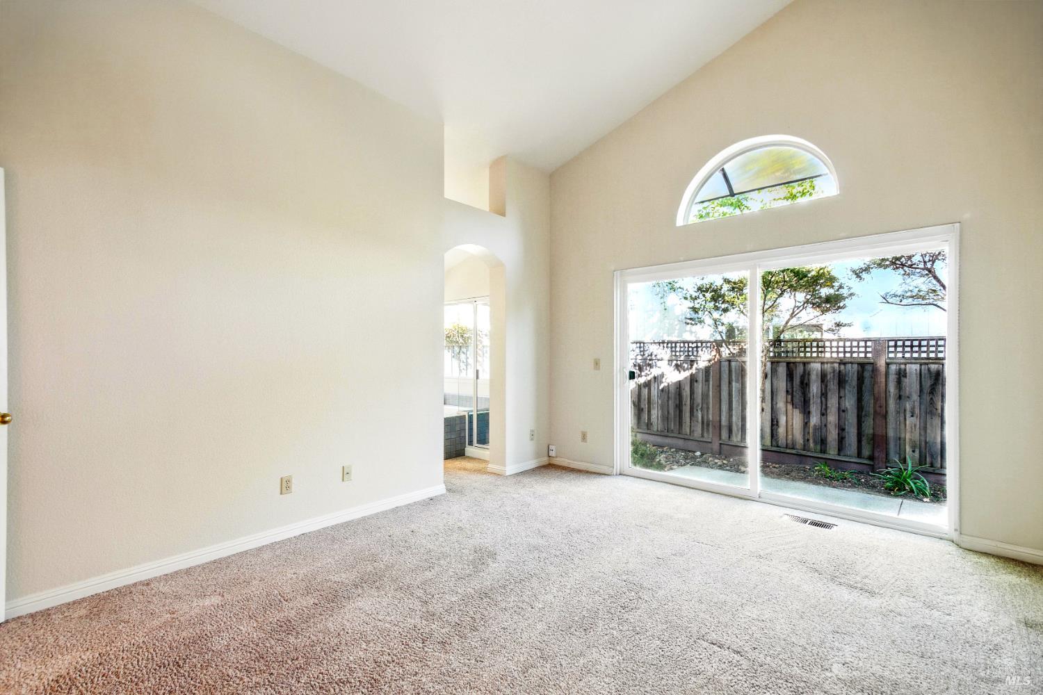 Detail Gallery Image 13 of 32 For 1761 Kerry Ln, Santa Rosa,  CA 95403 - 4 Beds | 2 Baths