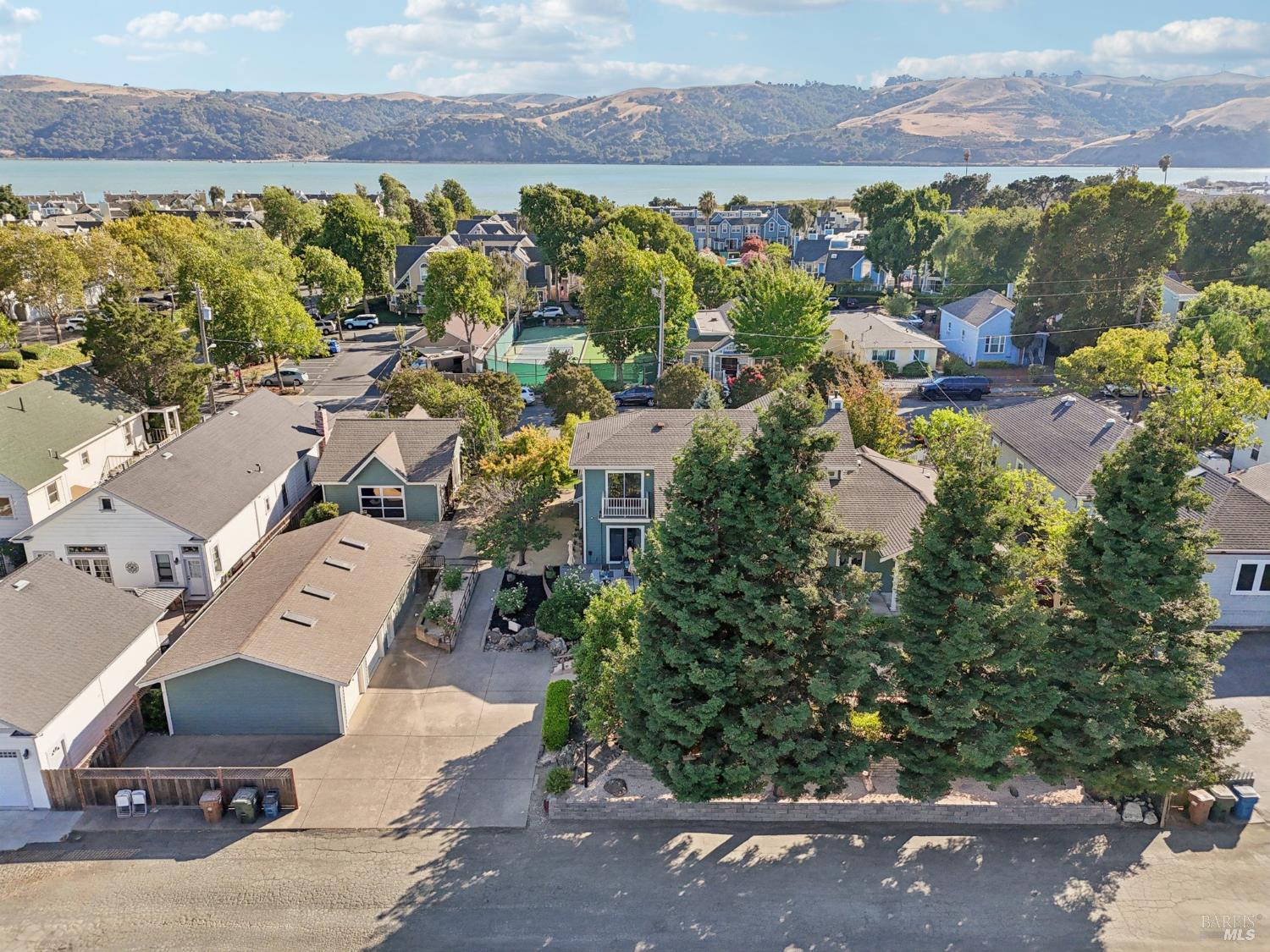 Detail Gallery Image 89 of 99 For 161 E D St, Benicia,  CA 94510 - 4 Beds | 3/1 Baths