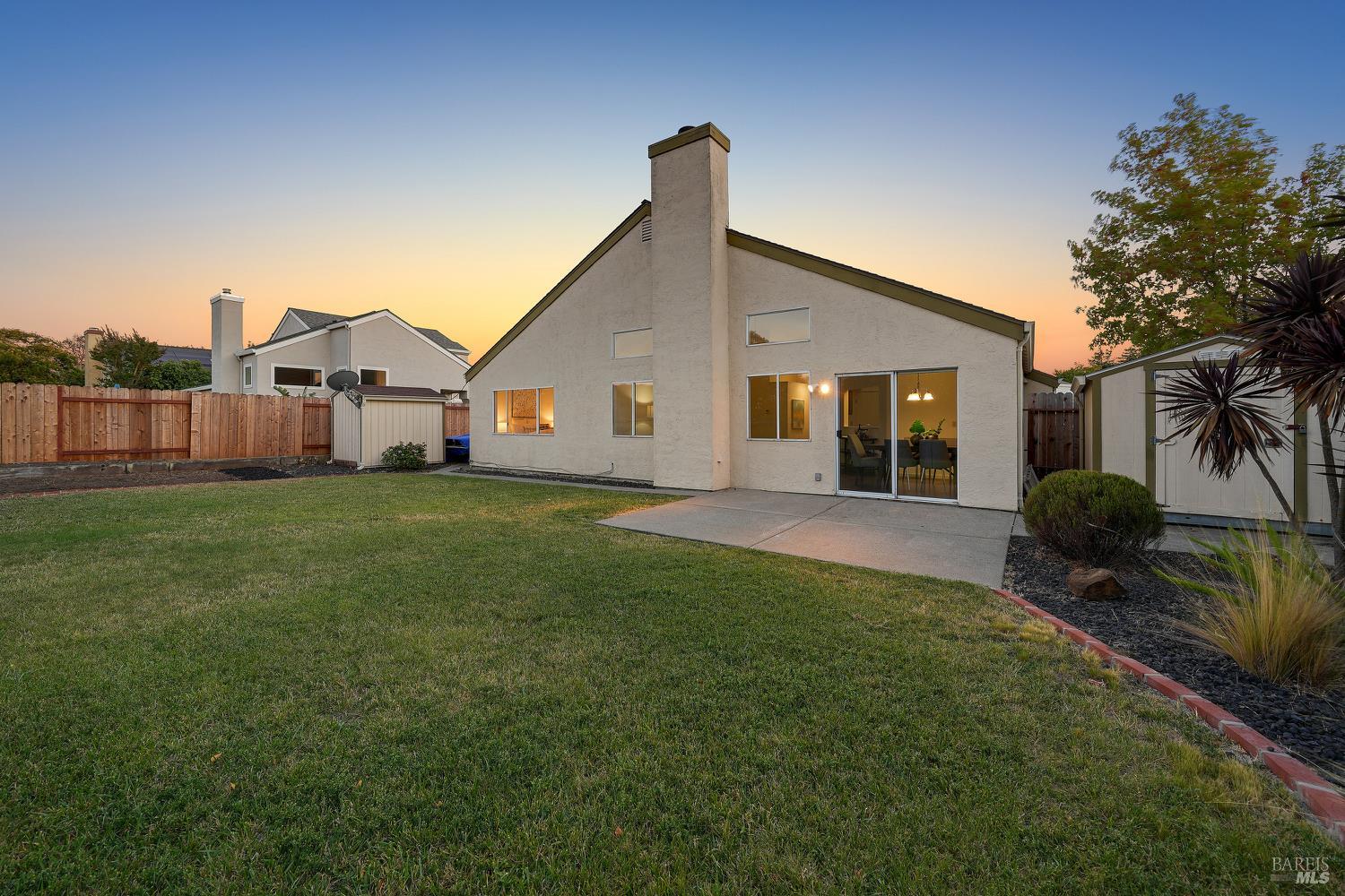 Detail Gallery Image 45 of 61 For 789 Barton Way, Benicia,  CA 94510 - 3 Beds | 2 Baths