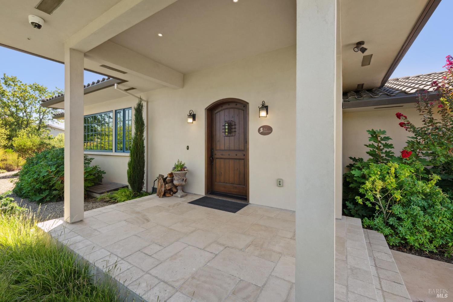 Detail Gallery Image 8 of 46 For 1057 Red Tail Rd, Healdsburg,  CA 95448 - 2 Beds | 3/1 Baths