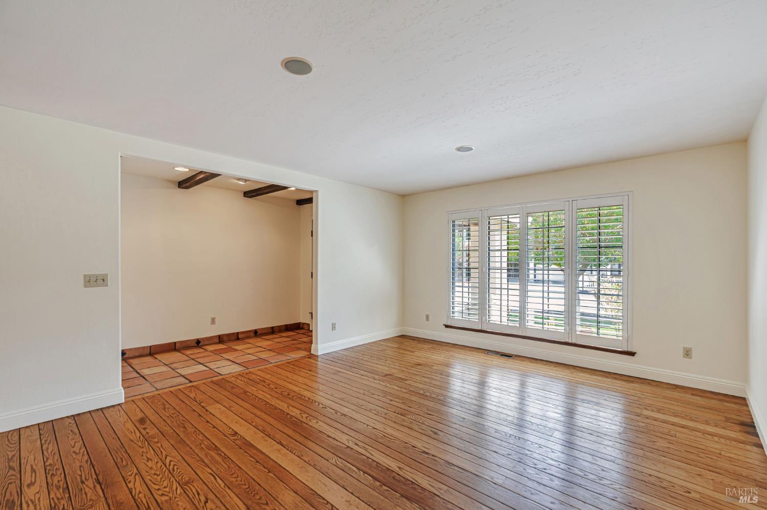 Detail Gallery Image 21 of 45 For 2213 Warwick Dr, Santa Rosa,  CA 95405 - 3 Beds | 2/1 Baths