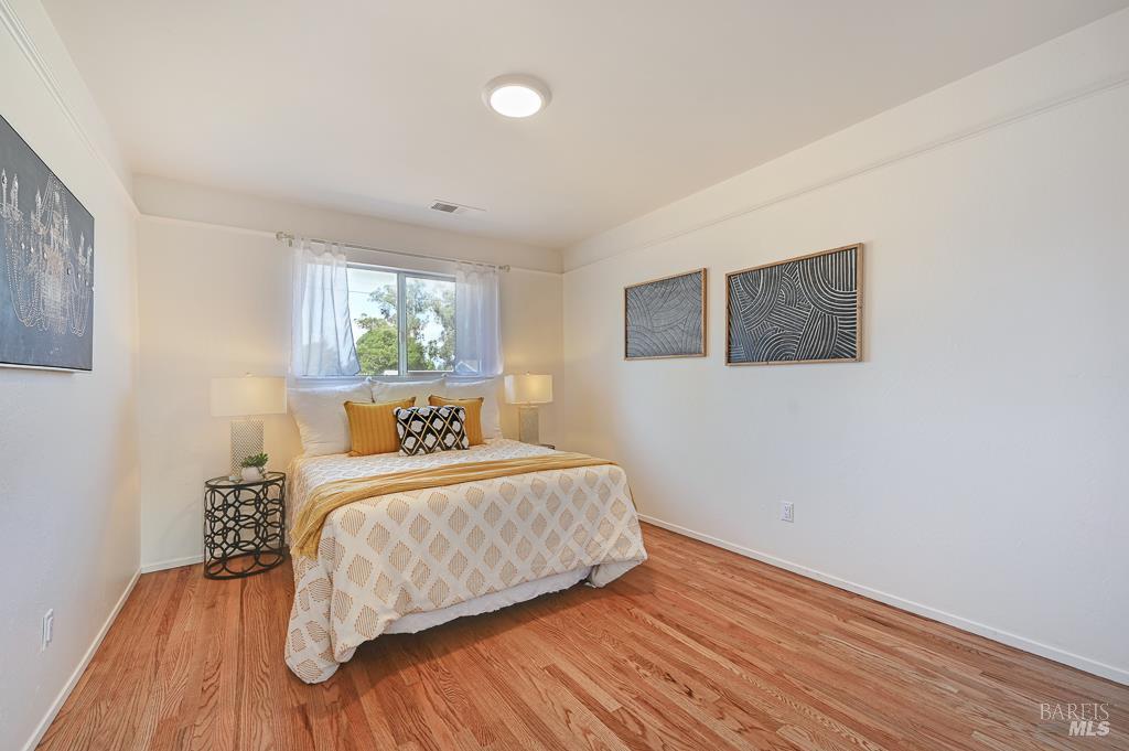 Detail Gallery Image 14 of 34 For 5227 Wendell Ln, Sebastopol,  CA 95472 - 3 Beds | 1 Baths