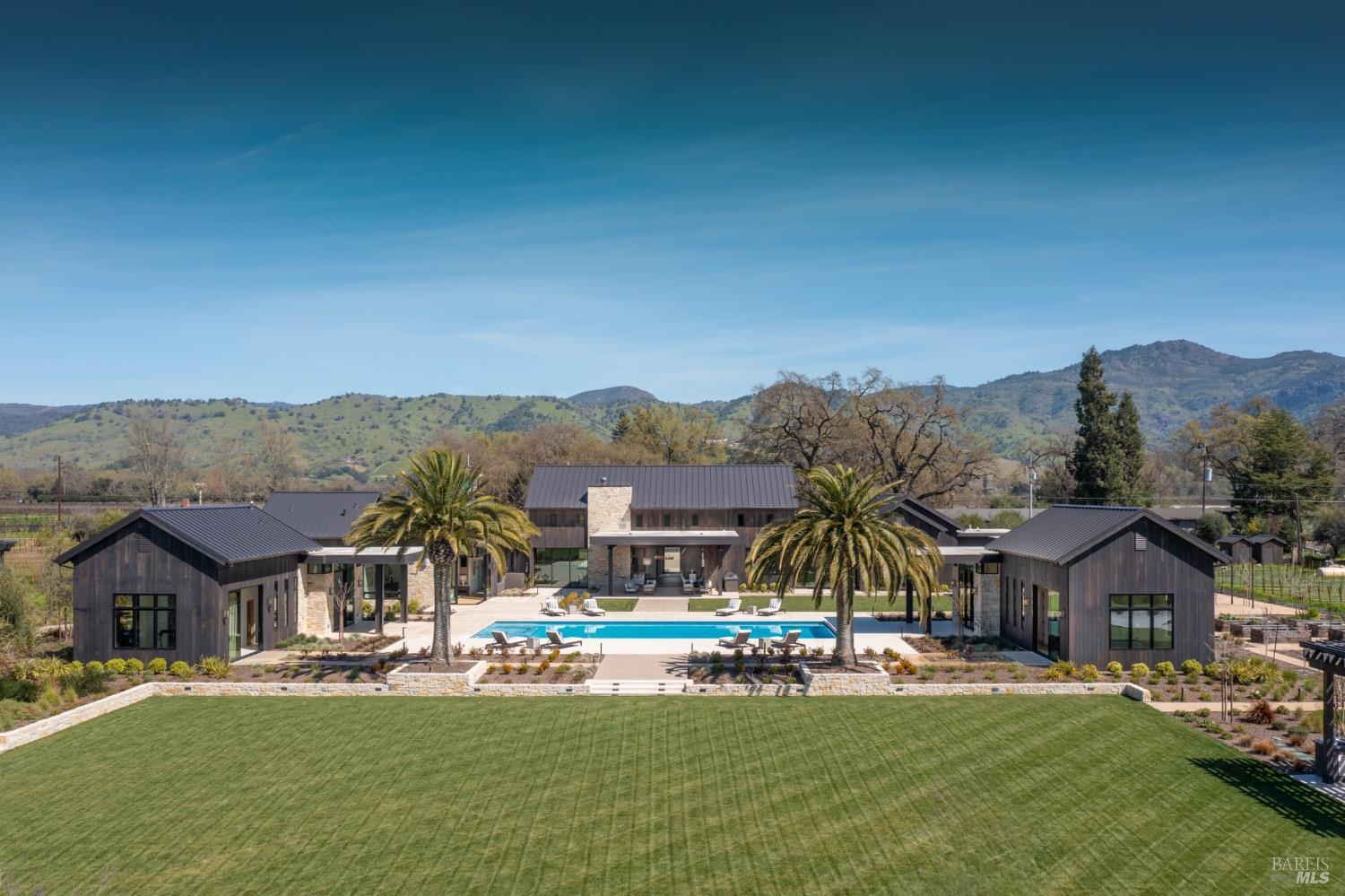 Detail Gallery Image 44 of 71 For 6691 Finnell Rd, Yountville,  CA 94599 - 6 Beds | 7/2 Baths