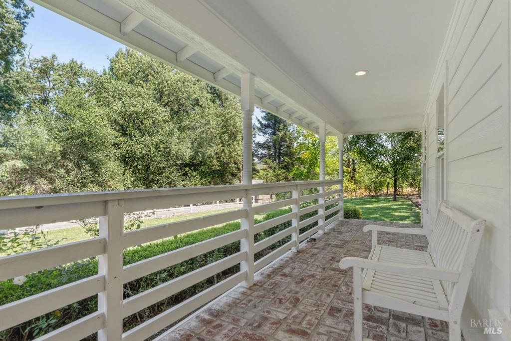 Detail Gallery Image 16 of 73 For 15119 Grove St, Healdsburg,  CA 95448 - 3 Beds | 4/1 Baths
