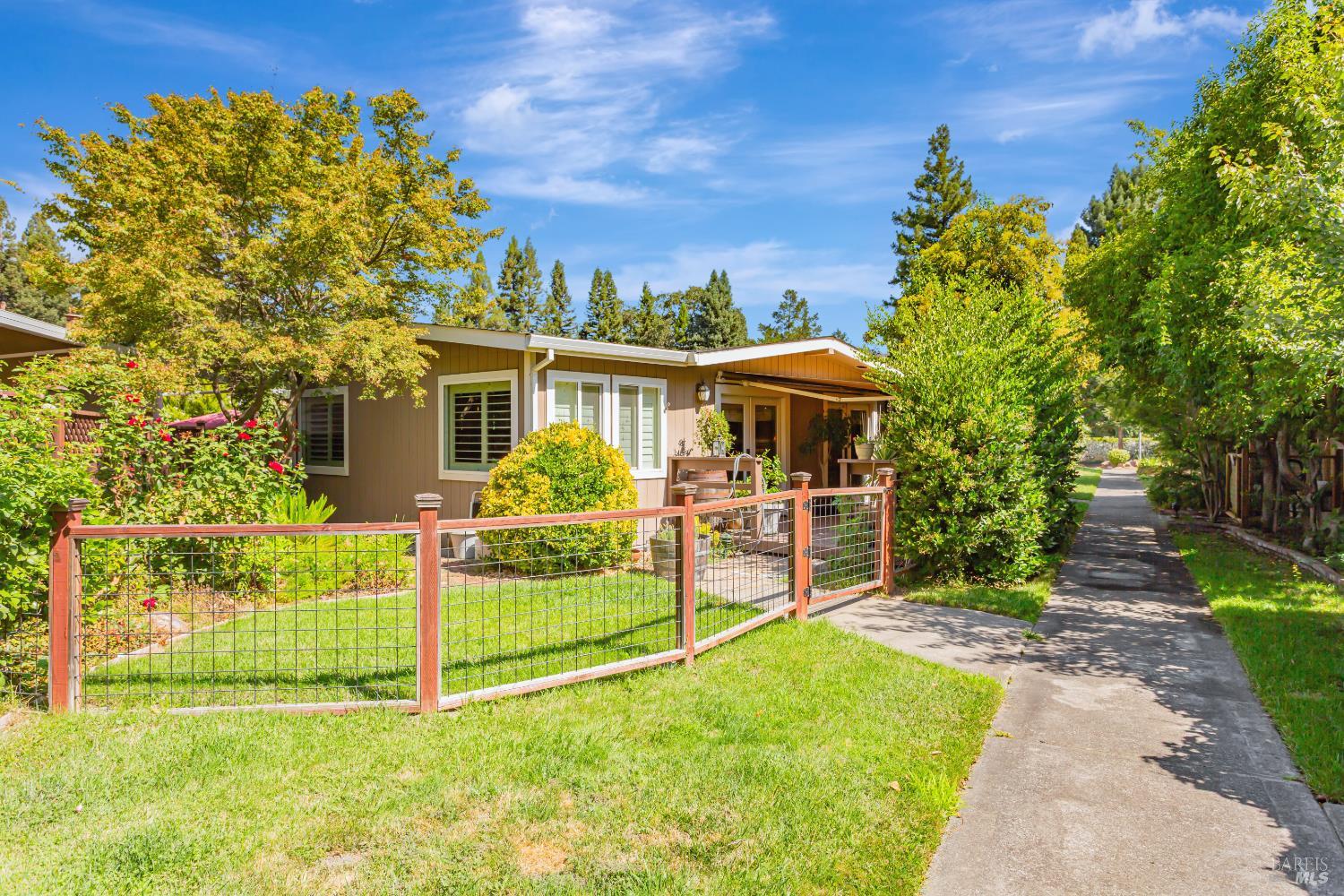 Detail Gallery Image 35 of 39 For 24 San Lucas Ct, Saint Helena,  CA 94574 - 2 Beds | 2/1 Baths