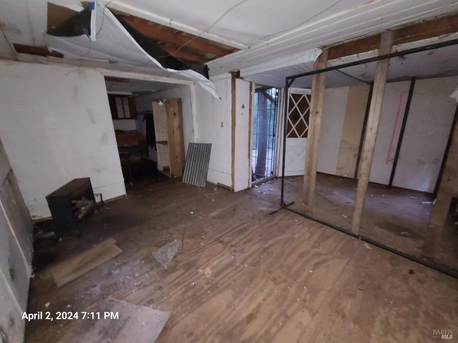 Detail Gallery Image 9 of 21 For 78601 Mina Rd, Covelo,  CA 95428 - 1 Beds | 1 Baths