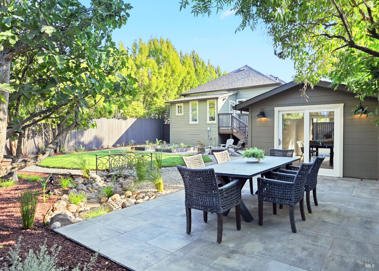 Detail Gallery Image 54 of 66 For 15 8th St, Petaluma,  CA 94952 - 3 Beds | 2/1 Baths