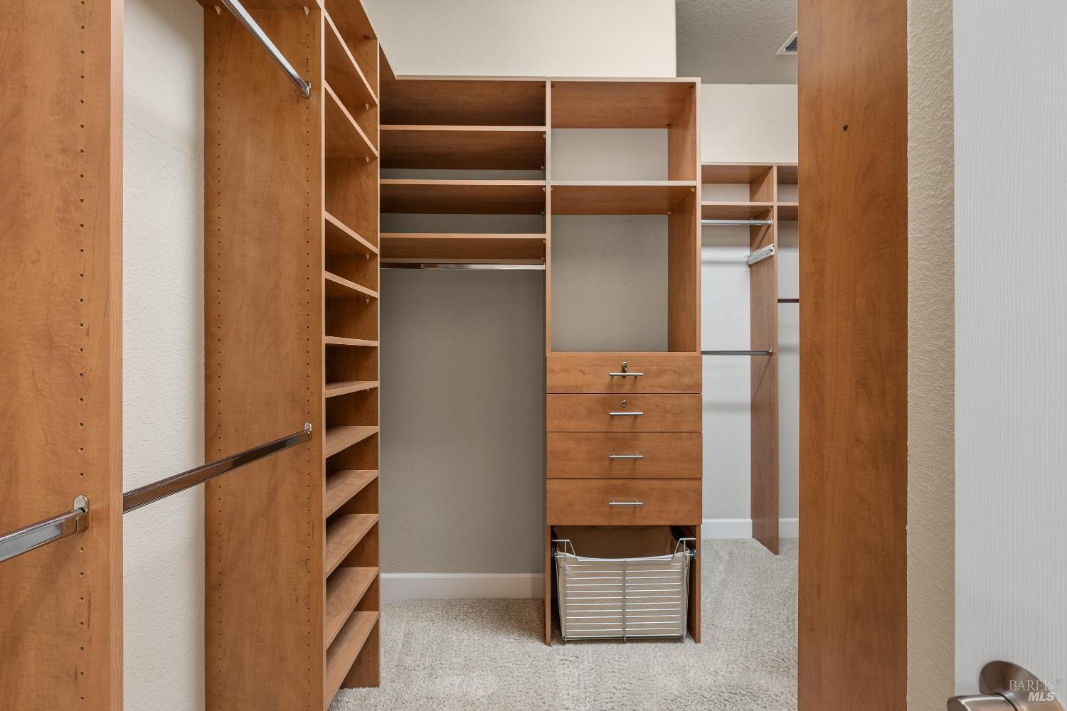 Detail Gallery Image 22 of 39 For 7518 Walnut Orchard Way, Santa Rosa,  CA 95409 - 3 Beds | 2 Baths