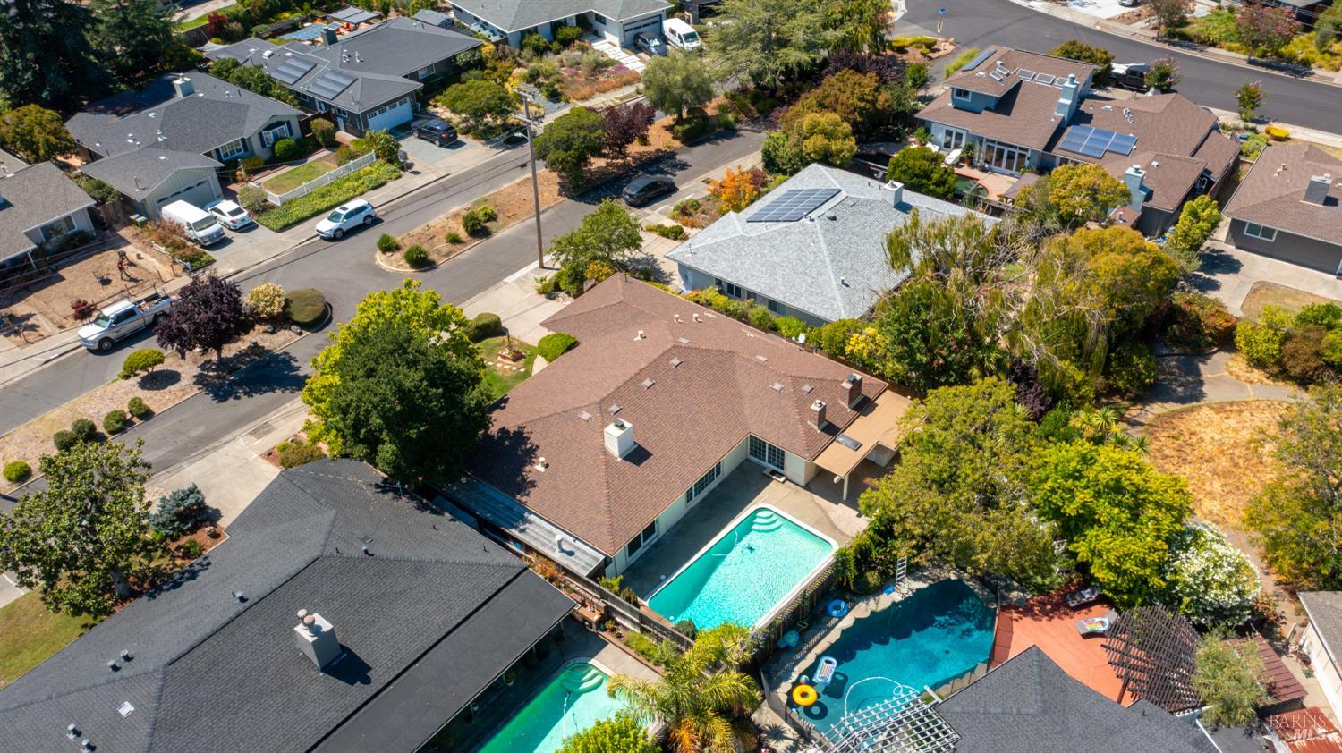 Detail Gallery Image 37 of 44 For 120 Meriam Dr, San Rafael,  CA 94903 - 3 Beds | 2/1 Baths