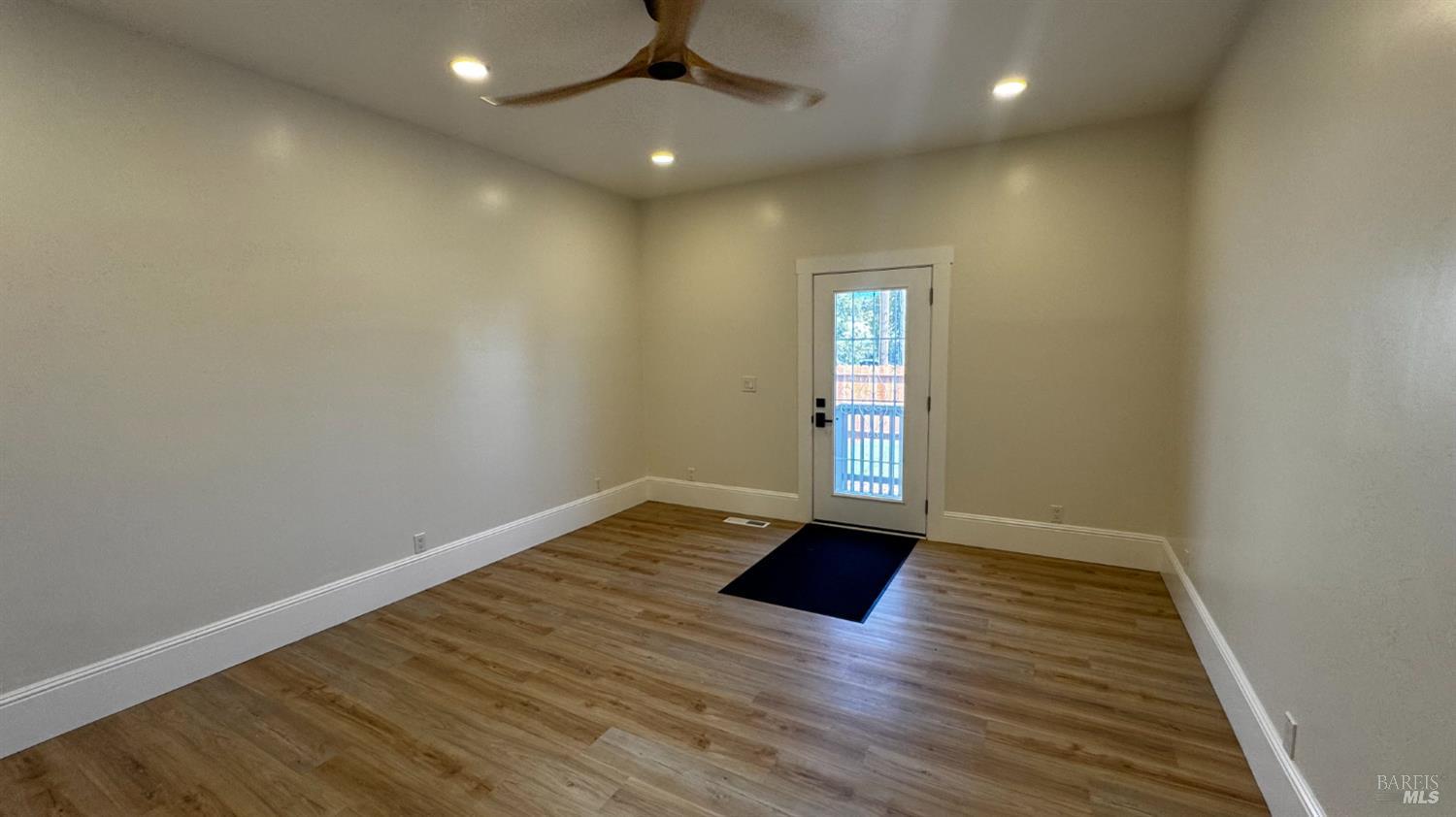 Detail Gallery Image 4 of 19 For 43 11th St, Richmond,  CA 94801 - 3 Beds | 2 Baths