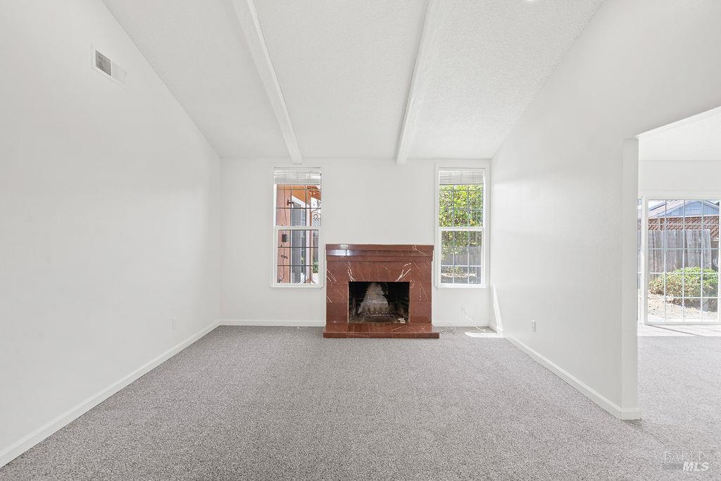 Detail Gallery Image 7 of 50 For 121 Yankee Jim Ct, Vallejo,  CA 94589 - 3 Beds | 2 Baths