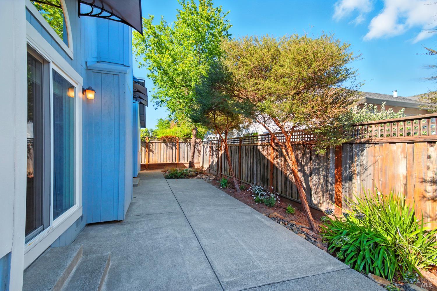 Detail Gallery Image 29 of 32 For 1761 Kerry Ln, Santa Rosa,  CA 95403 - 4 Beds | 2 Baths