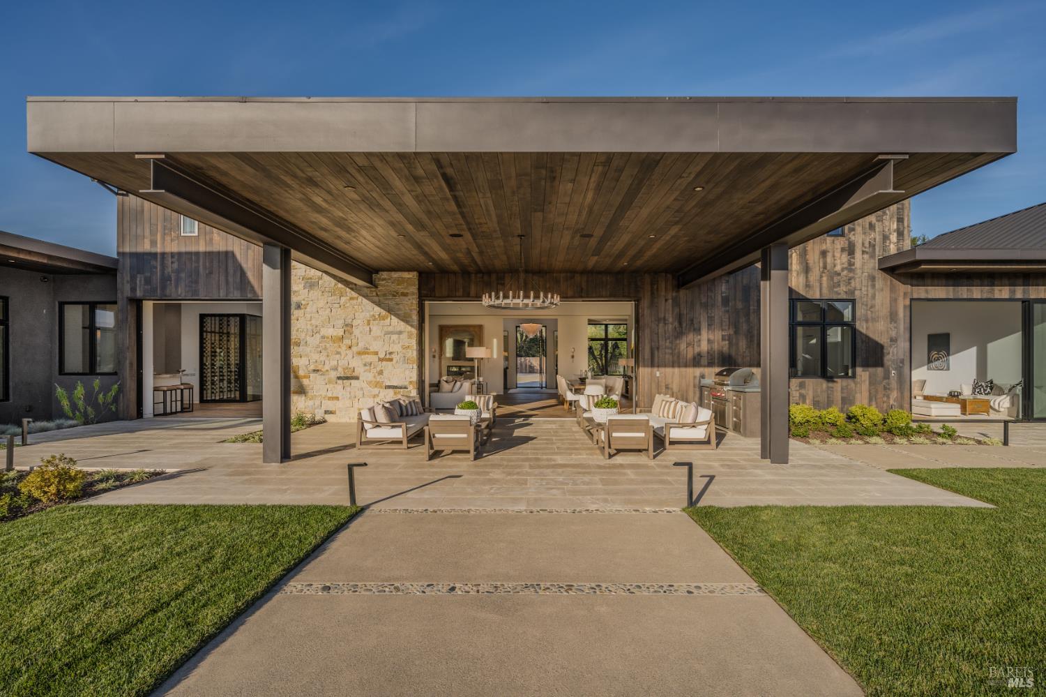 Detail Gallery Image 21 of 71 For 6691 Finnell Rd, Yountville,  CA 94599 - 6 Beds | 7/2 Baths