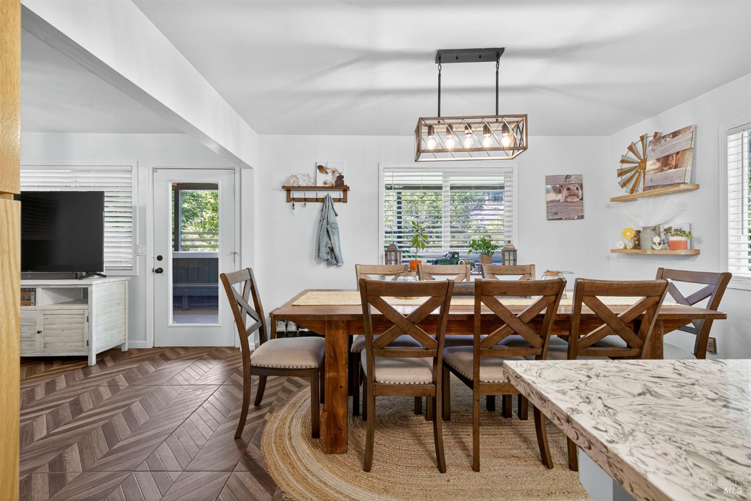 Detail Gallery Image 10 of 26 For 16799 Center Way, Guerneville,  CA 95446 - 5 Beds | 2 Baths