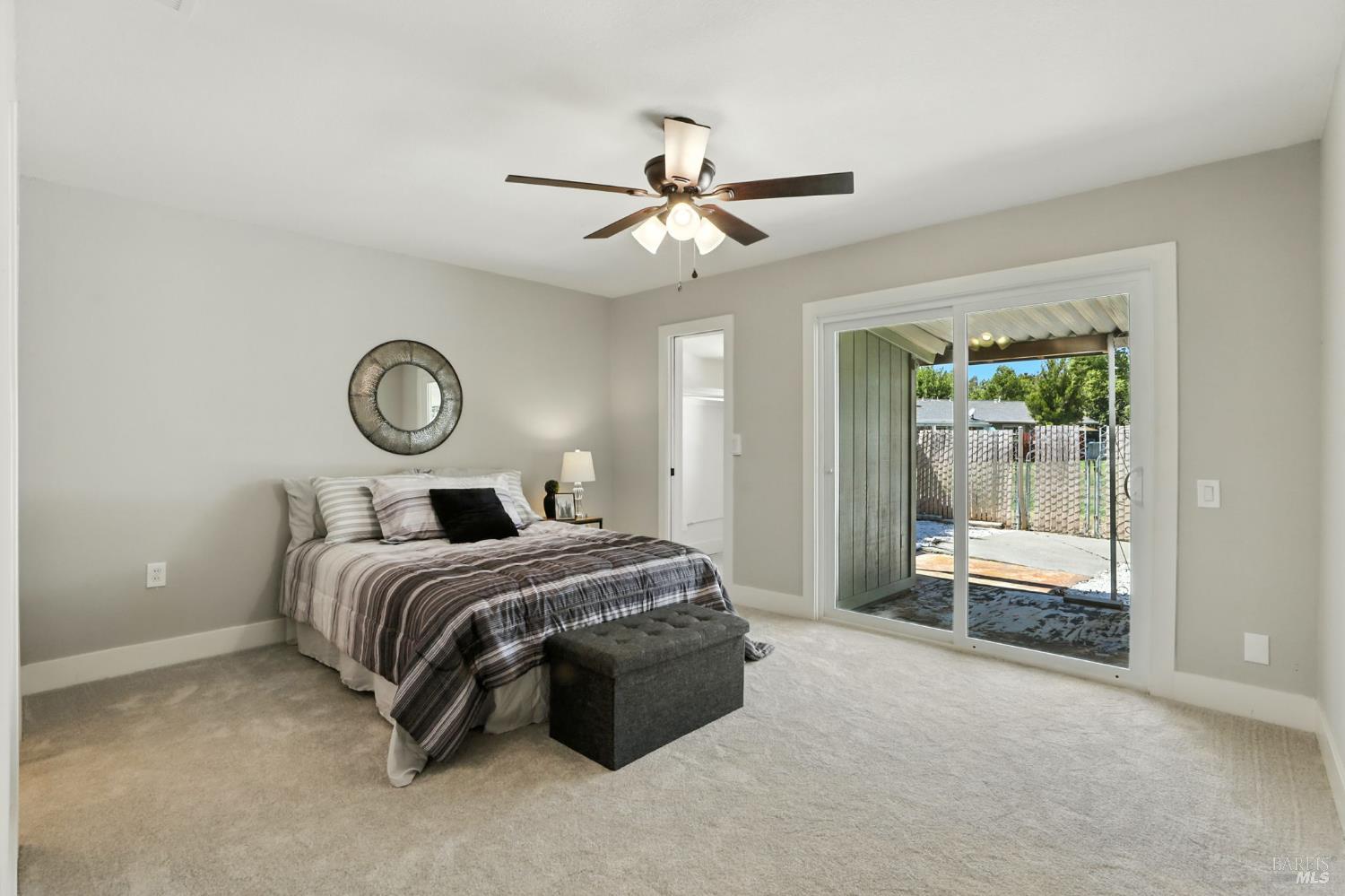 Detail Gallery Image 8 of 19 For 122 Monterey Dr, Vacaville,  CA 95687 - 2 Beds | 2 Baths