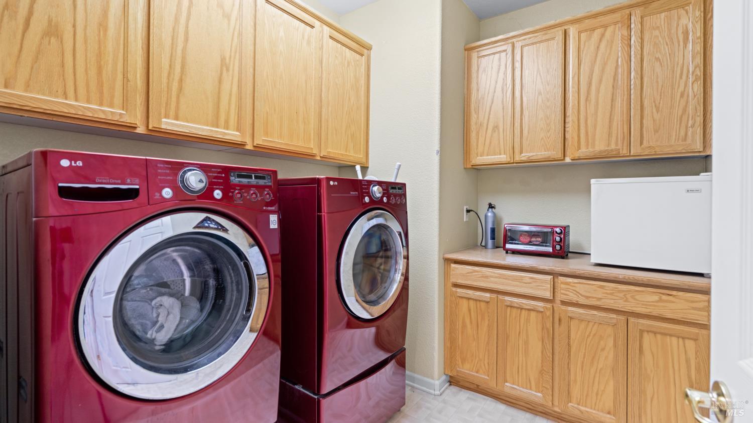 Detail Gallery Image 27 of 57 For 3501 Sunny Hill Ct, Fairfield,  CA 94534 - 4 Beds | 4/1 Baths