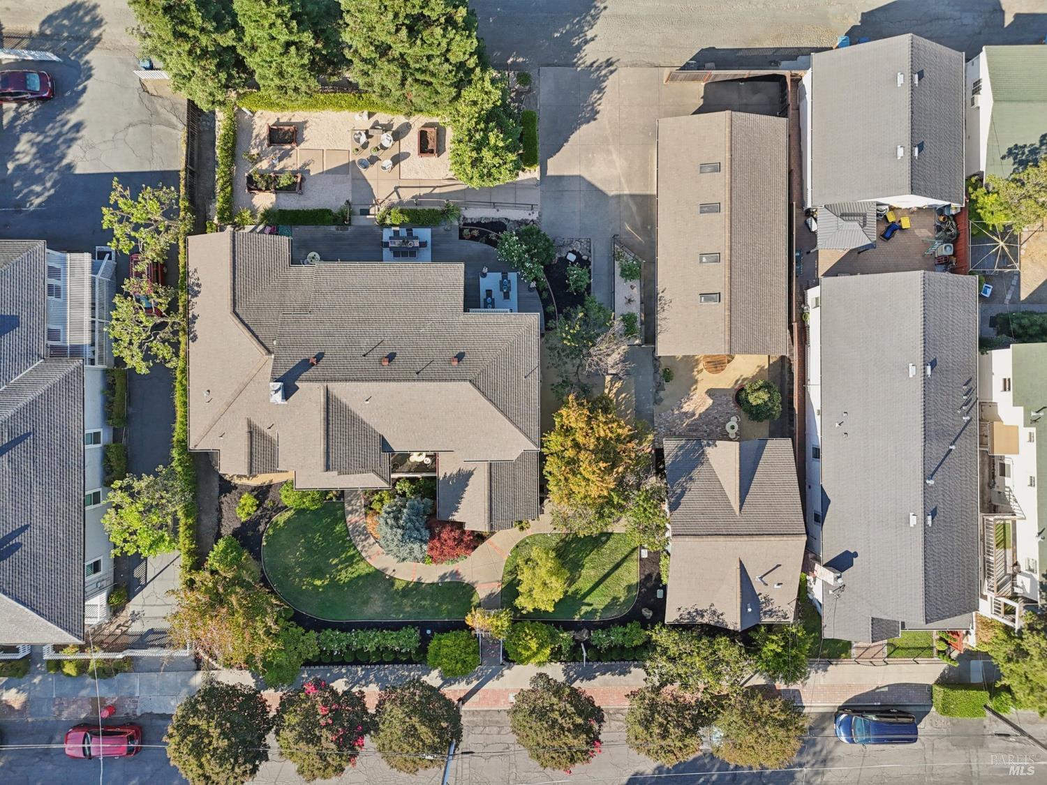 Detail Gallery Image 85 of 99 For 161 E D St, Benicia,  CA 94510 - 4 Beds | 3/1 Baths