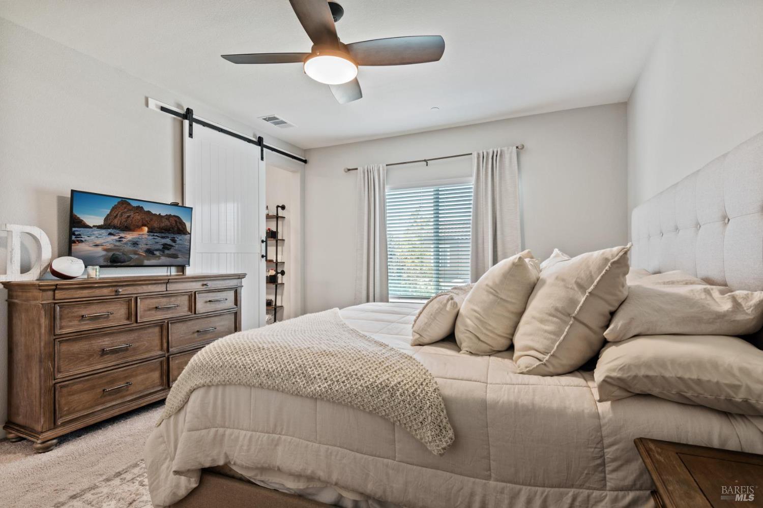 Detail Gallery Image 19 of 28 For 1090 Davidson Ct, Dixon,  CA 95620 - 4 Beds | 3 Baths