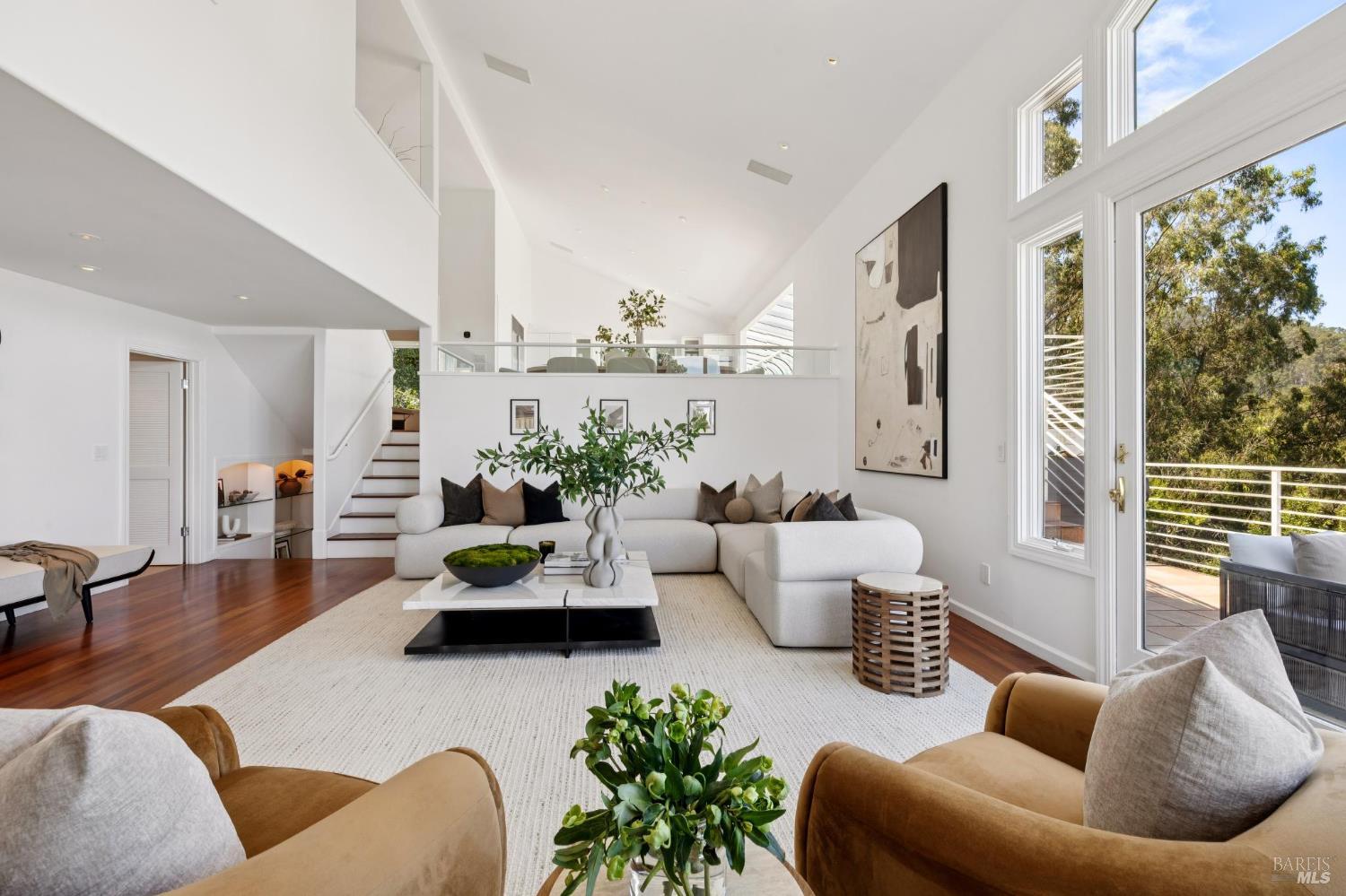 Detail Gallery Image 2 of 72 For 260 Spencer Ave, Sausalito,  CA 94965 - 5 Beds | 5 Baths