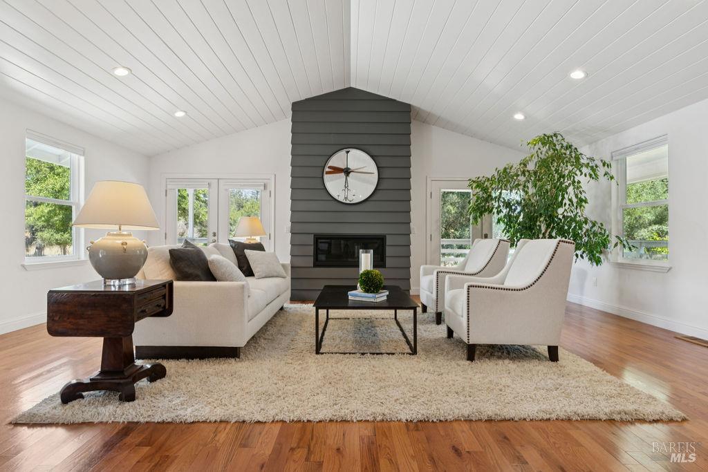 Detail Gallery Image 22 of 73 For 15119 Grove St, Healdsburg,  CA 95448 - 3 Beds | 4/1 Baths