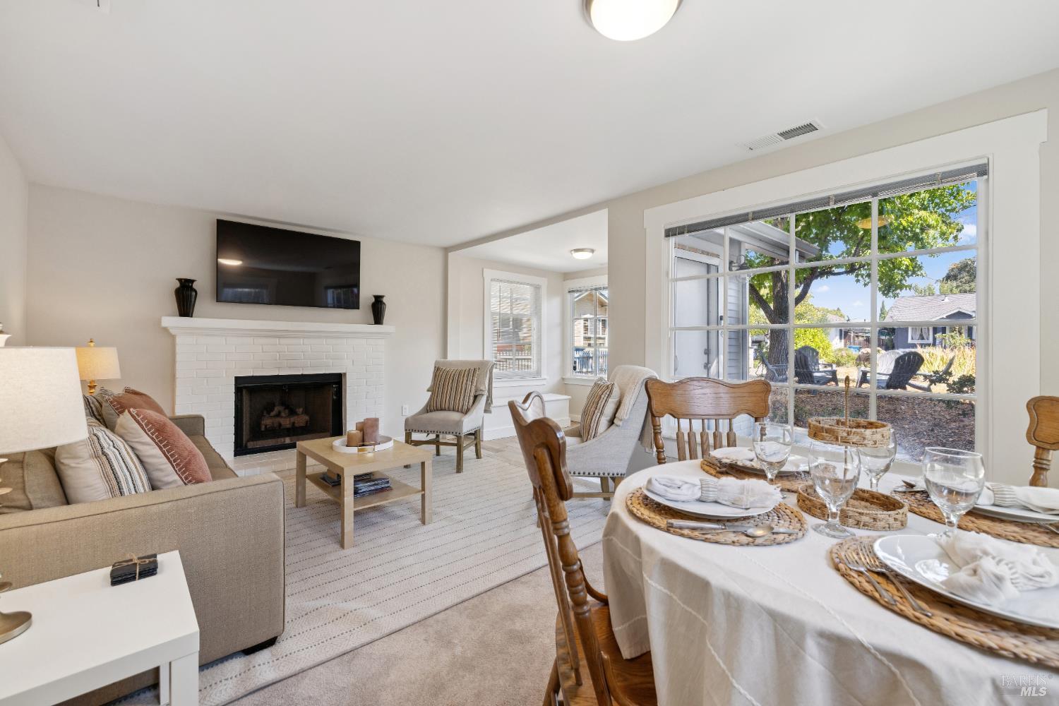 Detail Gallery Image 11 of 29 For 609 Brown St, Santa Rosa,  CA 95404 - 2 Beds | 1 Baths