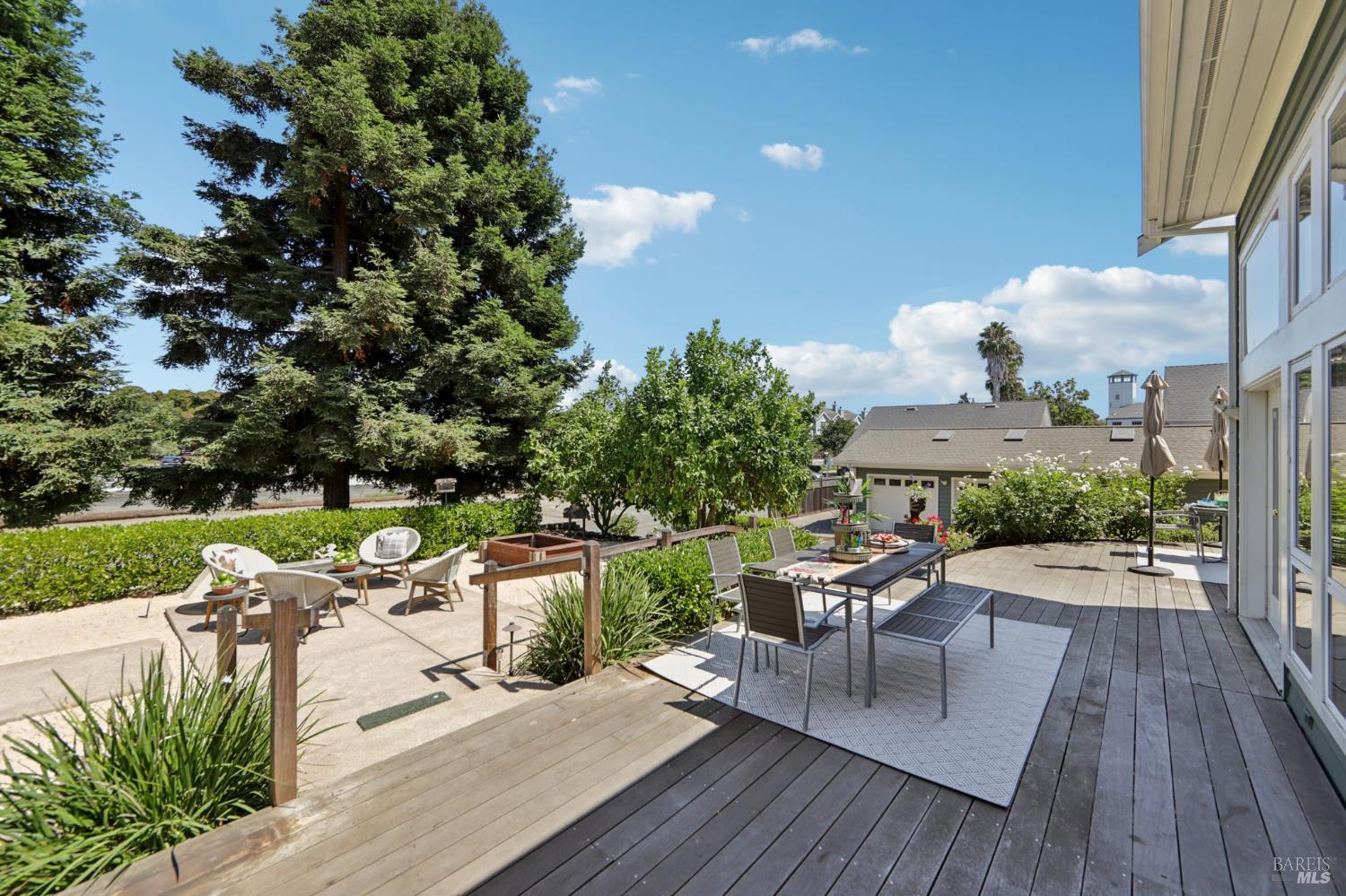 Detail Gallery Image 52 of 99 For 161 E D St, Benicia,  CA 94510 - 4 Beds | 3/1 Baths