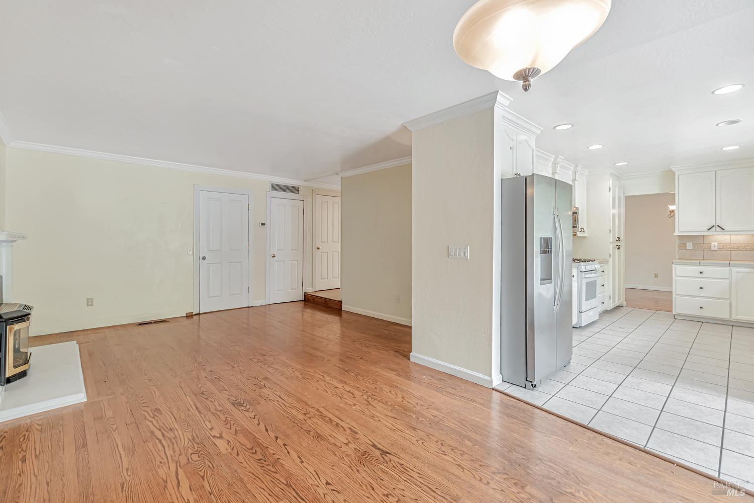 Detail Gallery Image 14 of 48 For 5209 San Luis Ave, Santa Rosa,  CA 95409 - 5 Beds | 3/1 Baths