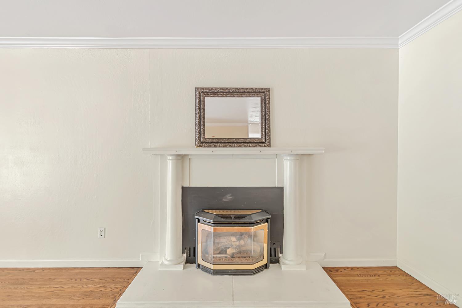 Detail Gallery Image 8 of 48 For 5209 San Luis Ave, Santa Rosa,  CA 95409 - 5 Beds | 3/1 Baths
