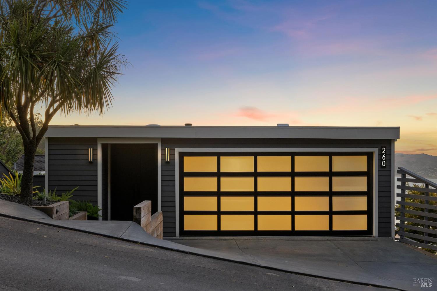 Detail Gallery Image 63 of 72 For 260 Spencer Ave, Sausalito,  CA 94965 - 5 Beds | 5 Baths