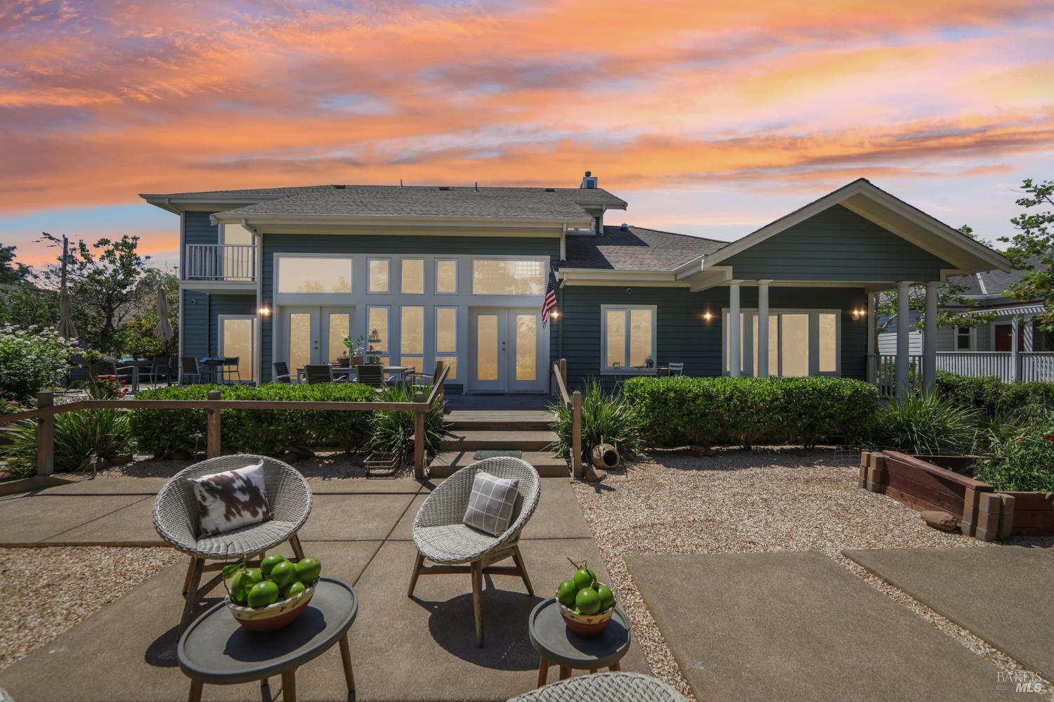 Detail Gallery Image 93 of 99 For 161 E D St, Benicia,  CA 94510 - 4 Beds | 3/1 Baths