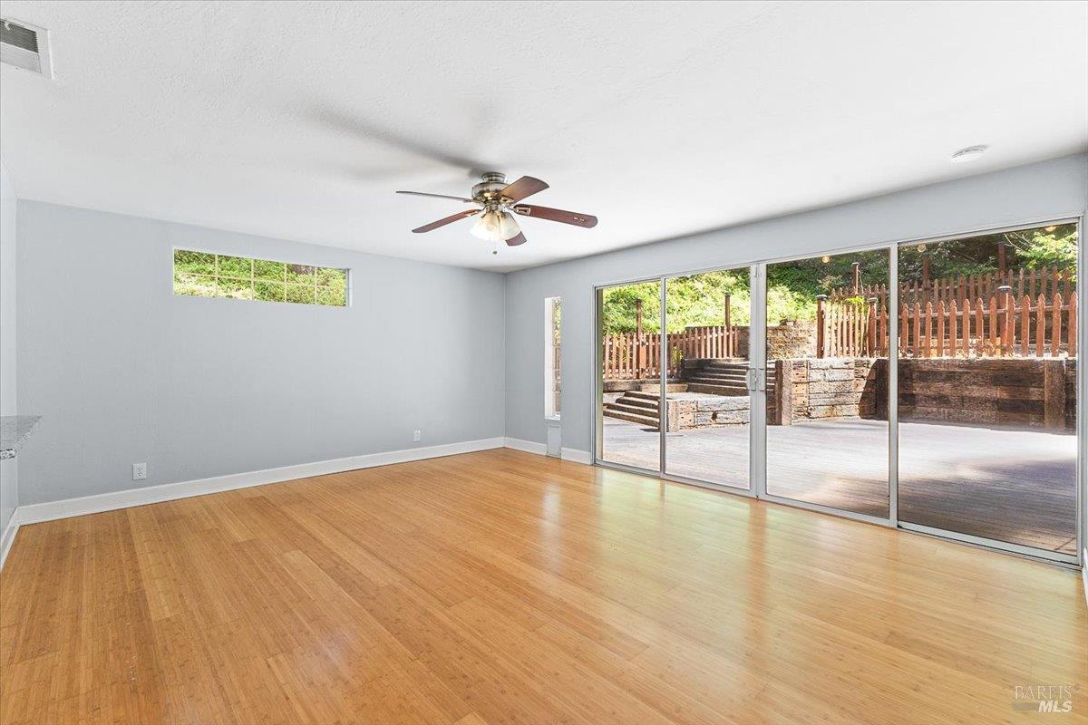 Detail Gallery Image 11 of 36 For 11165 Hwy 116 Unkn, Forestville,  CA 95436 - 3 Beds | 1 Baths