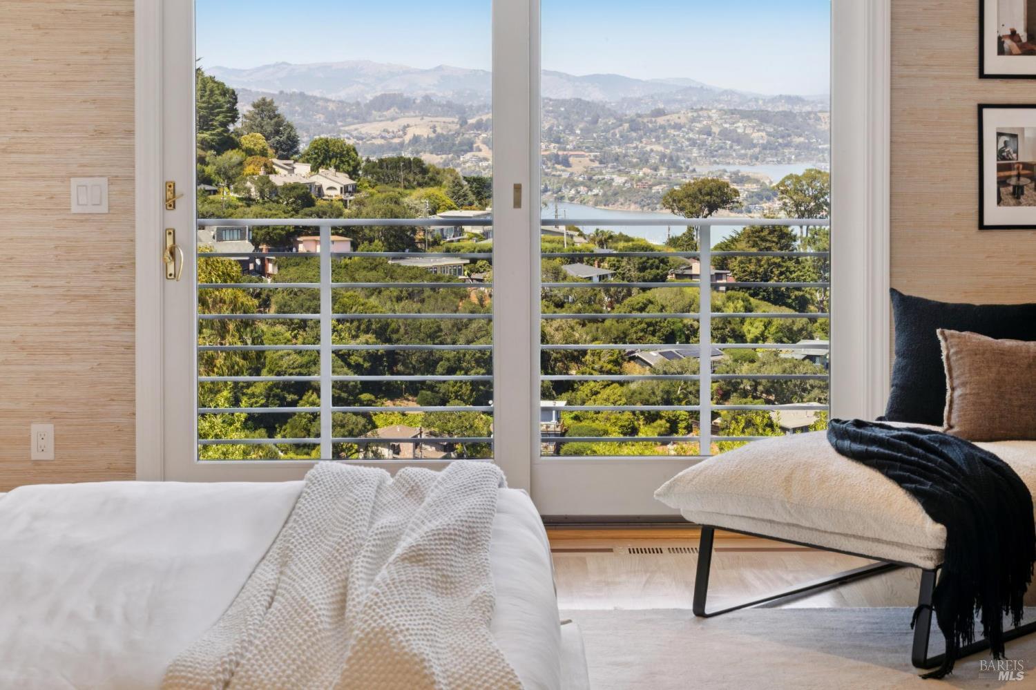 Detail Gallery Image 28 of 72 For 260 Spencer Ave, Sausalito,  CA 94965 - 5 Beds | 5 Baths