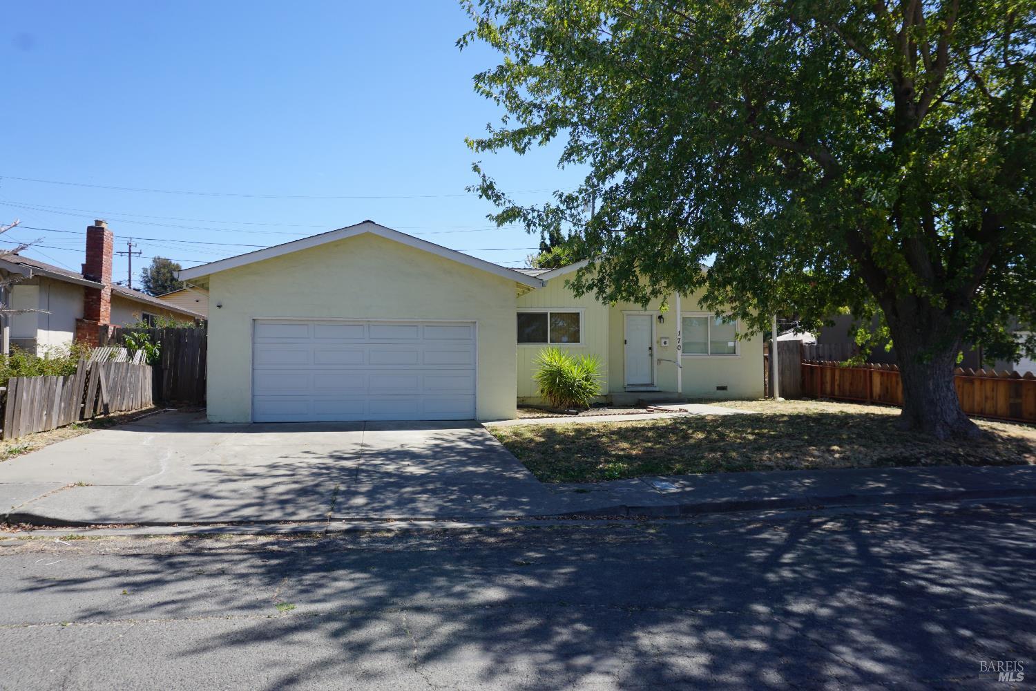 Detail Gallery Image 1 of 23 For 170 Harvard Ave, Vallejo,  CA 94589 - 4 Beds | 2 Baths