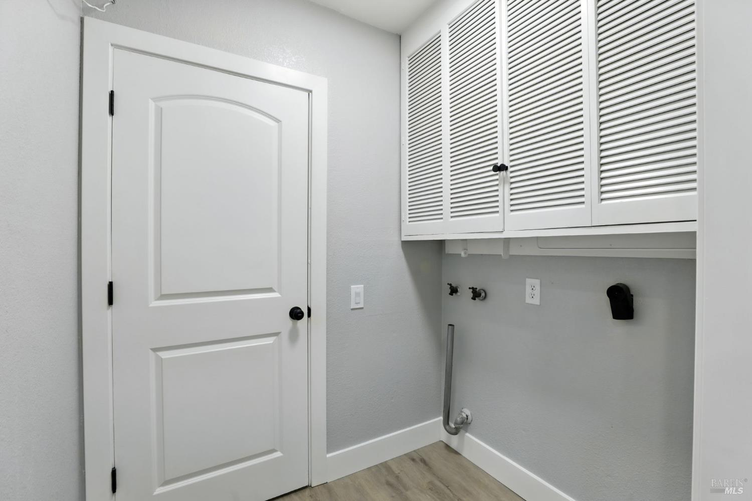 Detail Gallery Image 14 of 19 For 122 Monterey Dr, Vacaville,  CA 95687 - 2 Beds | 2 Baths