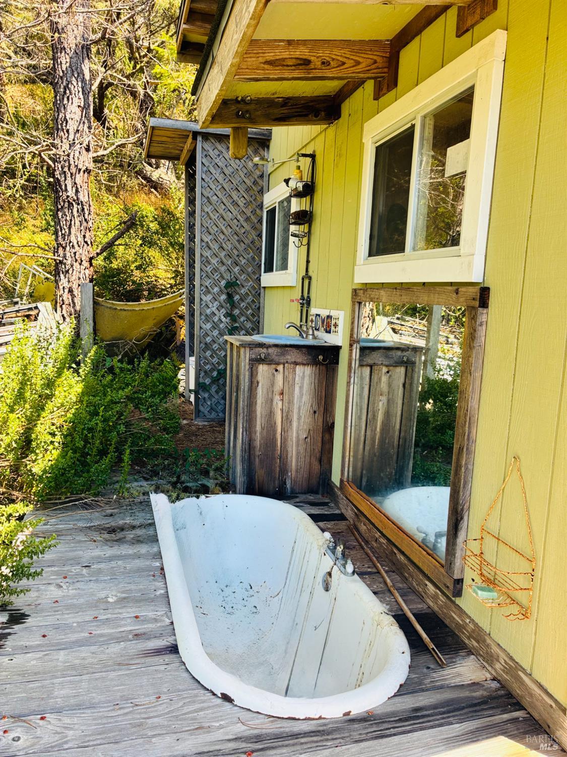 Detail Gallery Image 34 of 49 For 44990 Bill Owens Rd, Point Arena,  CA 95468 - 3 Beds | 1 Baths